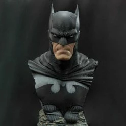 Prime One Studio Premium Bust Batman: Hush (Comics) Batman Batcave Black Version