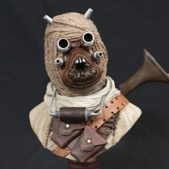 Diamond Select Toys Movies / TV Star Wars: A New Hope Legends In 3D Tusken Raider 1/2 Scale Bust