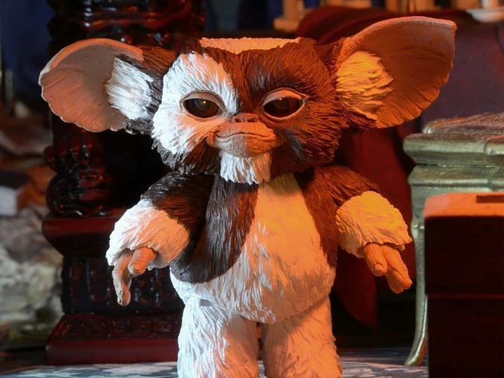 Promo ๐ NECA Gremlins Ultimate Gizmo Figure ๐ฅ 3 NECA Gremlins Ultimate Gizmo Figure