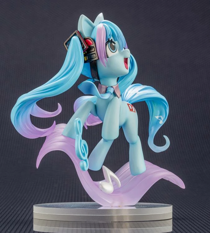 Deals ๐ Kotobukiya Vocaloid Bishoujo Hatsune Miku (feat. My Little Pony) ๐ 16 Kotobukiya Vocaloid Bishoujo Hatsune Miku (feat. My Little Pony)