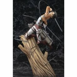 Kotobukiya Attack On Titan ArtFX J Levi Statue (Renewal Package Variant)