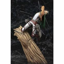 Kotobukiya Attack On Titan ArtFX J Levi Statue (Renewal Package Variant)