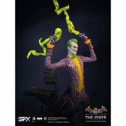 Silver Fox Collectibles Batman: Arkham Asylum The Joker 1/8 Scale Statue
