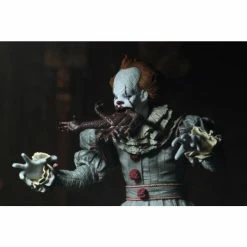 NECA IT (2017) Ultimate Pennywise (Dancing Clown) Figure