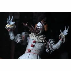 NECA IT (2017) Ultimate Pennywise (Dancing Clown) Figure