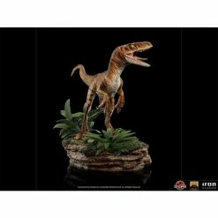 Iron Studios Jurassic Park: The Lost World Velociraptor 1/10 Deluxe Art Scale Statue