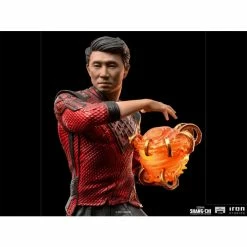 Iron Studios Shang-Chi And The Legend Of The Ten Rings BDS Shang-Chi & Morris 1/10 Art Scale Statue