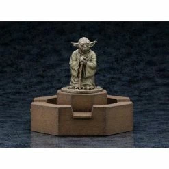 Kotobukiya Star Wars: The Empire Strikes Back Yoda Fountain Statue