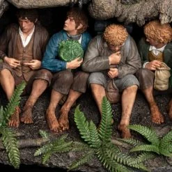 Weta Workshop The Lord Of The Rings Masters Collection Escape Off The Road 1/6 Scale Statue