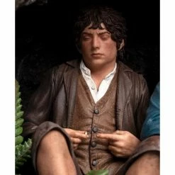 Weta Workshop The Lord Of The Rings Masters Collection Escape Off The Road 1/6 Scale Statue