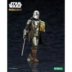 Kotobukiya The Mandalorian ArtFX+ The Mandalorian & Grogu With Beskar Staff Statue