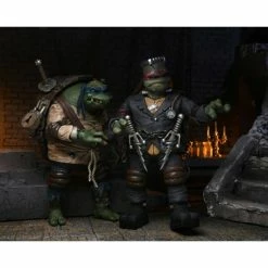 NECA Universal Monsters X Teenage Mutant Ninja Turtles Ultimate Leonardo As The Hunchback