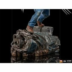 Iron Studios X-Men Battle Diorama Series Logan 1/10 Art Scale Statue