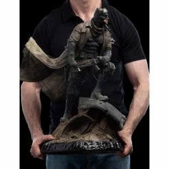Weta Workshop Zack Snyder’s Justice League Knightmare Batman 1/4 Scale Statue