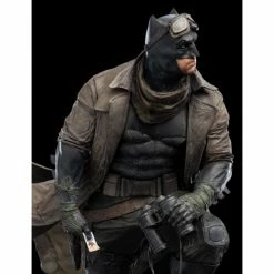 Weta Workshop Zack Snyder’s Justice League Knightmare Batman 1/4 Scale Statue